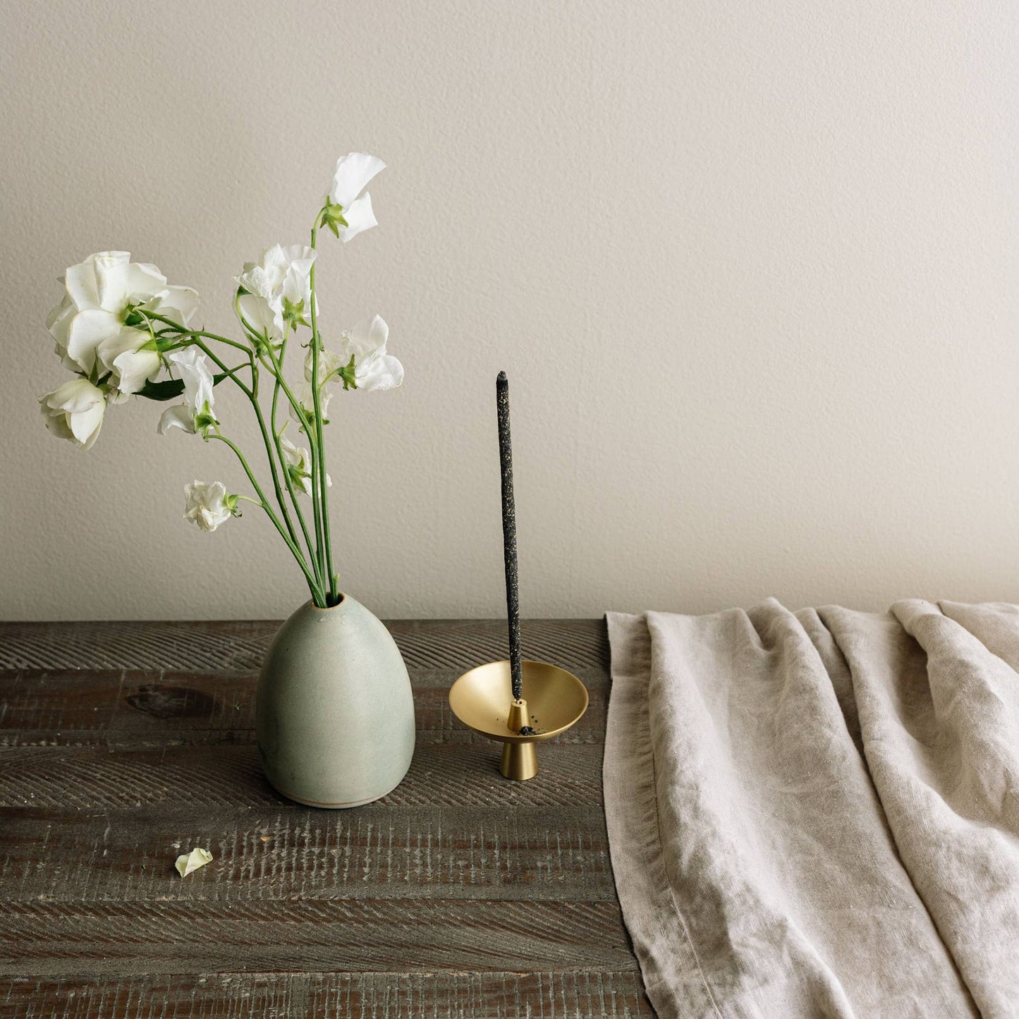 Cedar and Myrrh - Brass Incense Holder with Ash Catcher