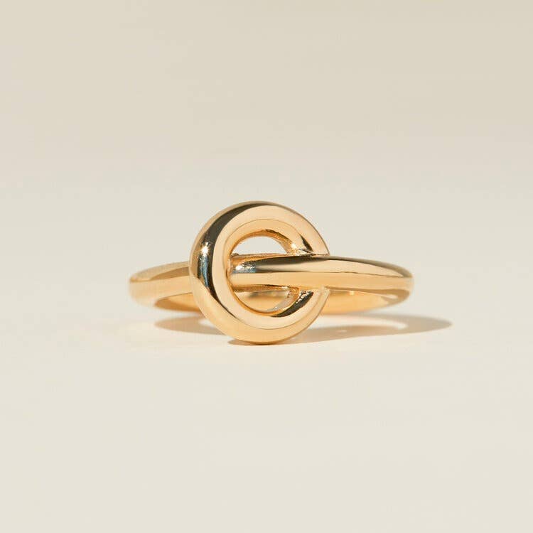 Lindsay Lewis - Ivan Ring: 4.5