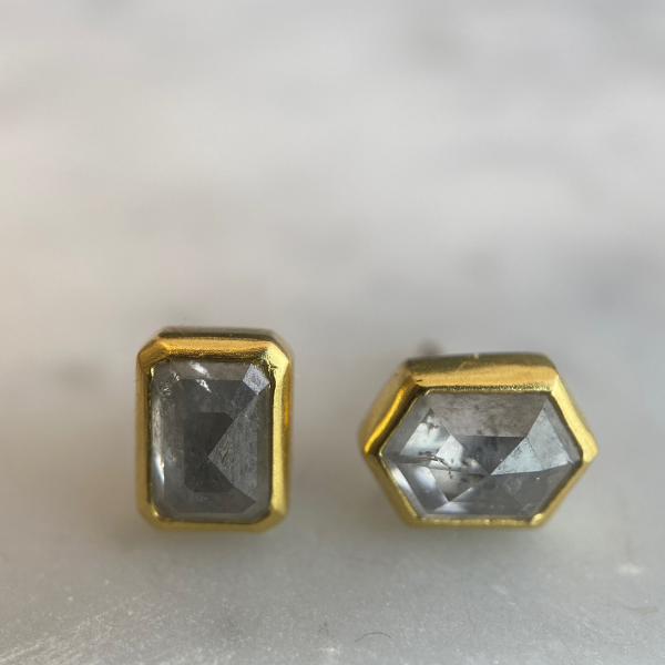 Icy Diamond mismatched stud earrings