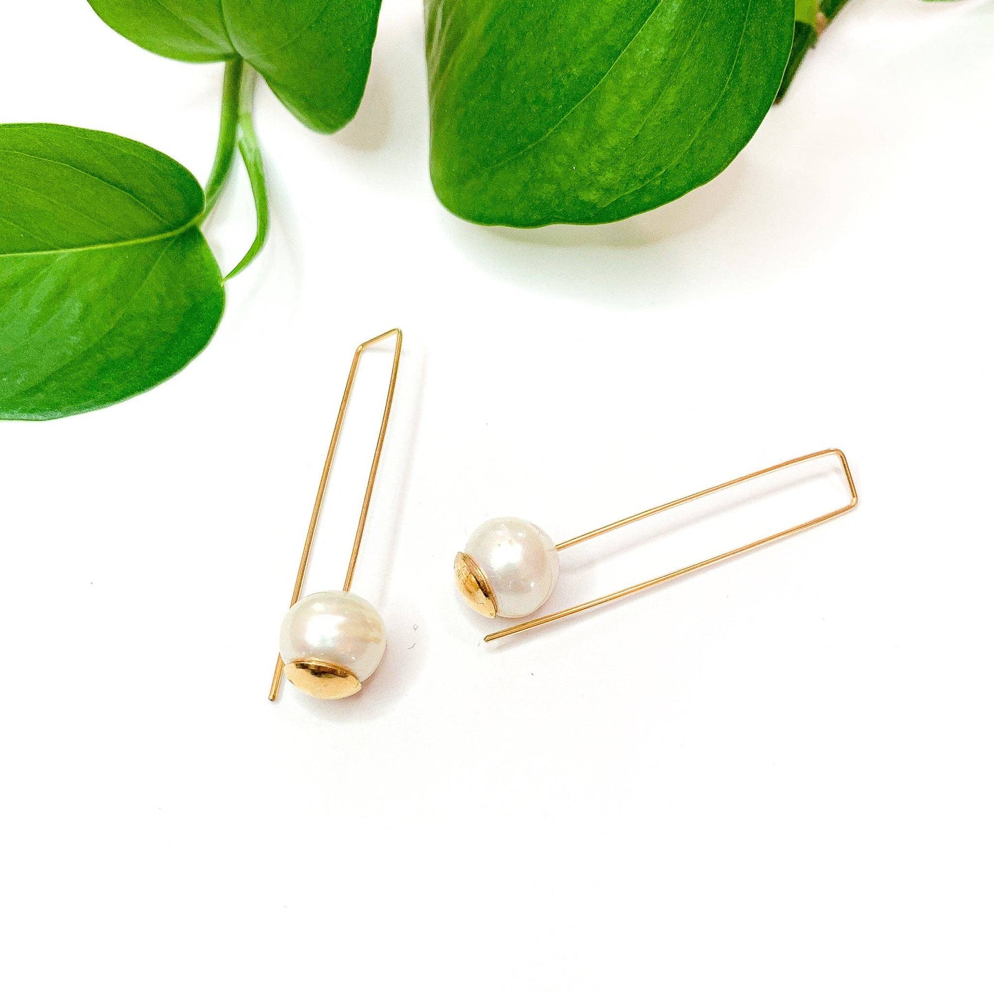 Pearl Balance Earring