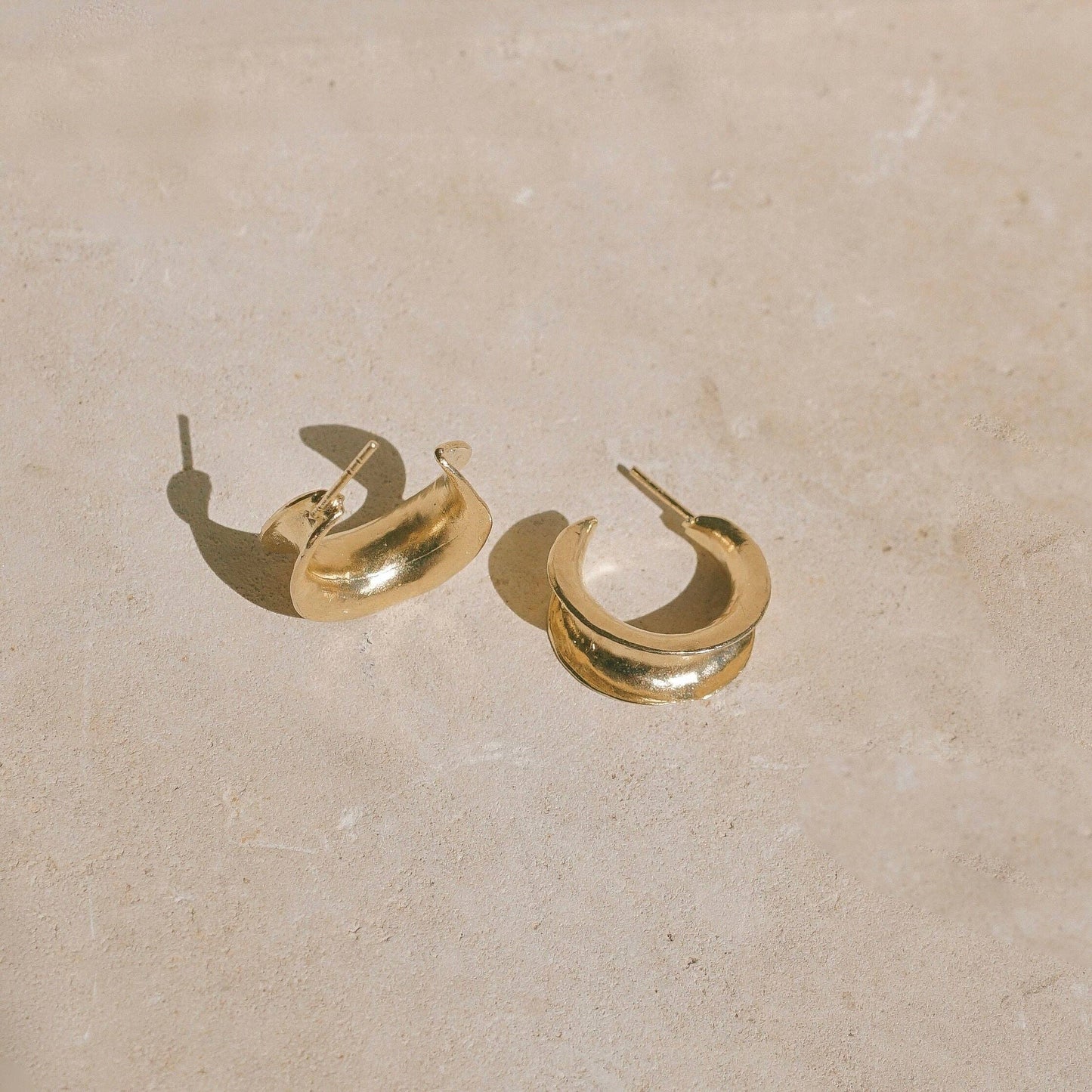 Mountainside Jewelry - Canyon Hoops: Sterling Silver