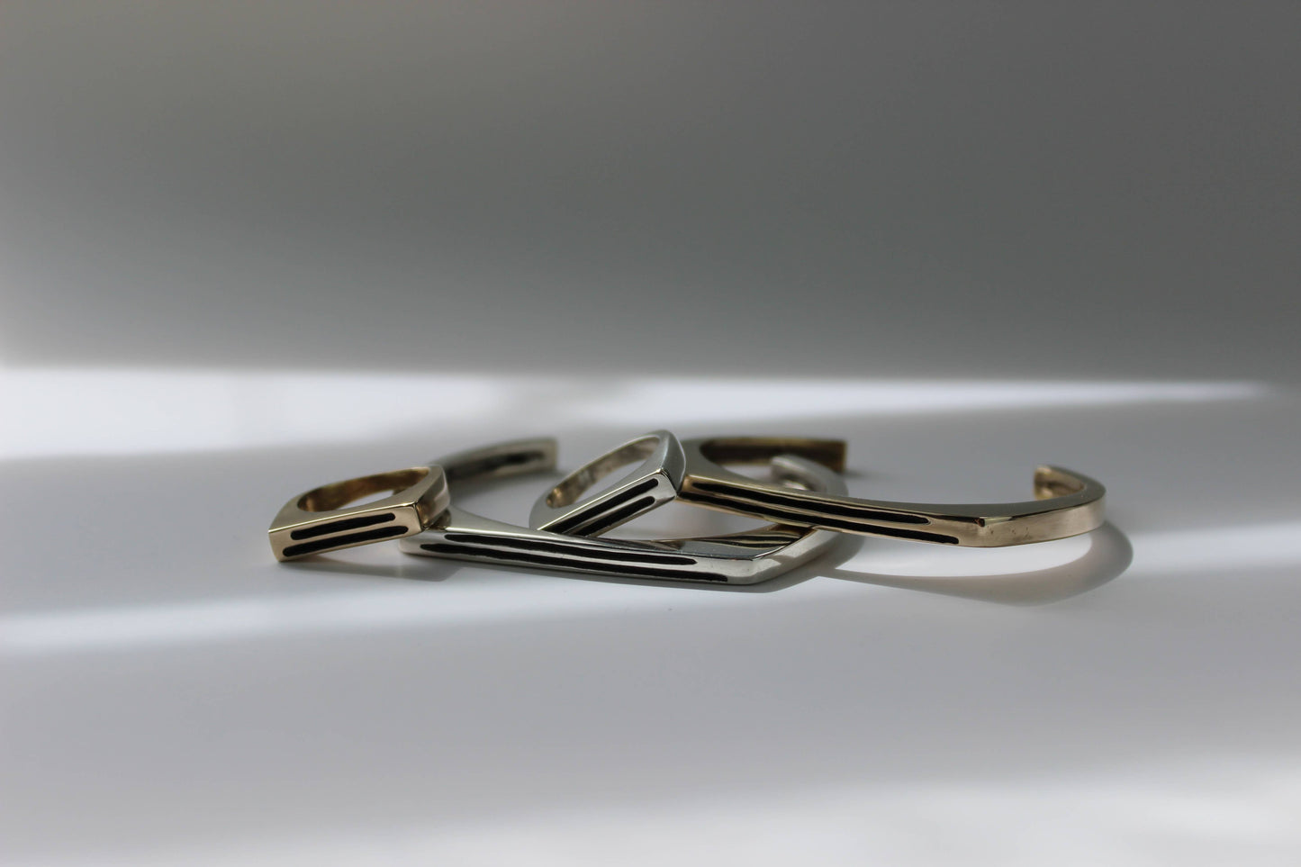 L.Greenwalt Jewelry - Unison Ring: Yellow Bronze / 9