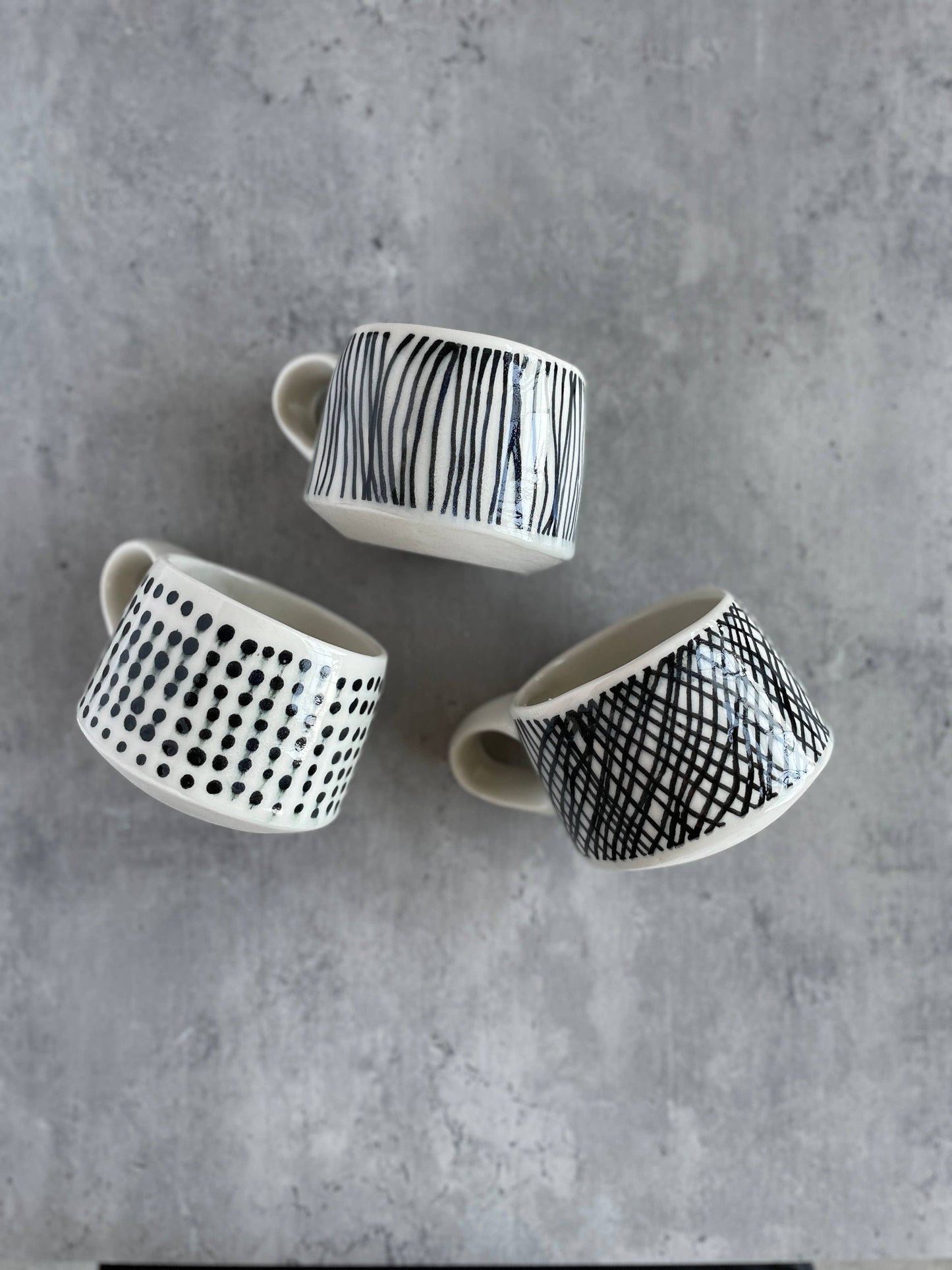 Small Stria Dot Mug