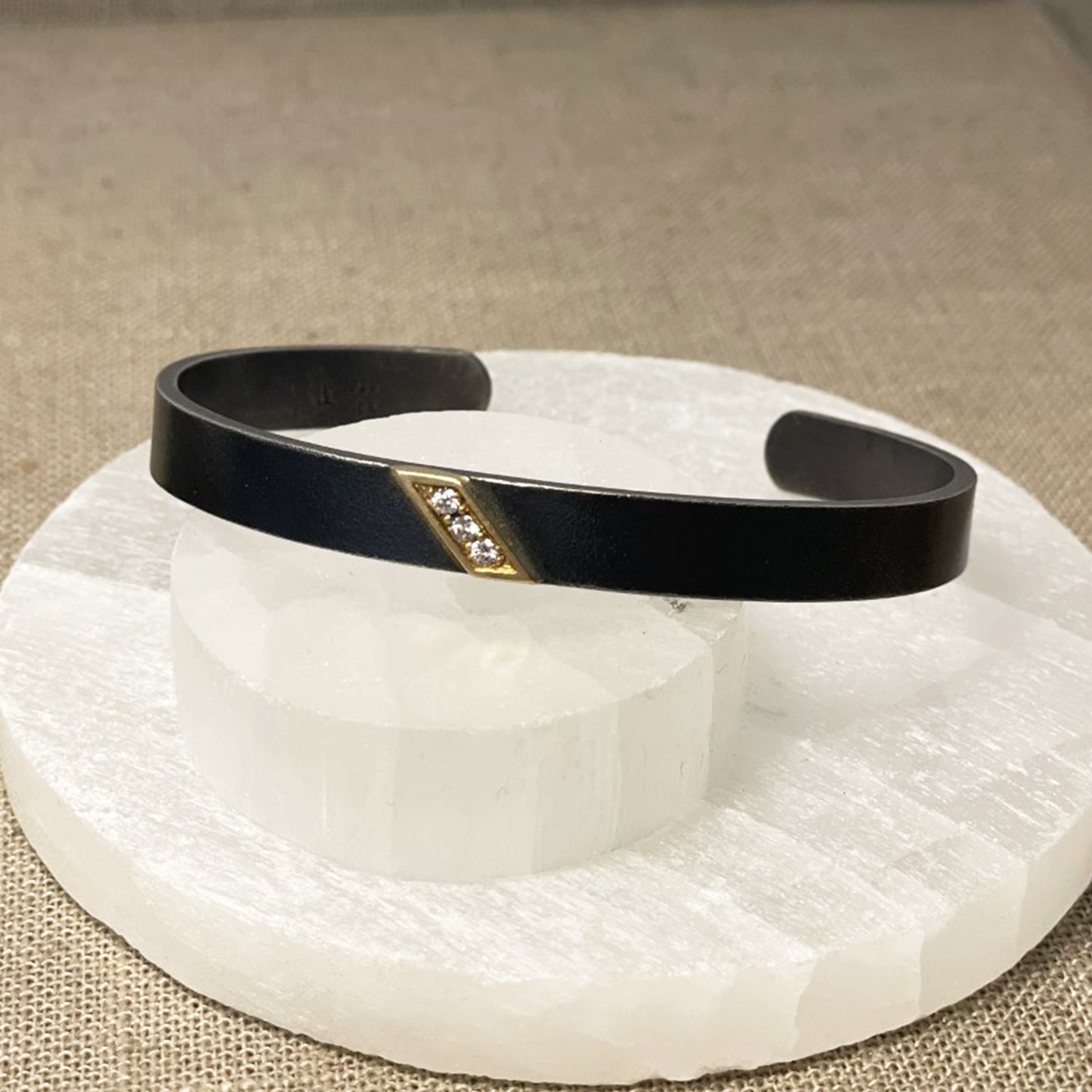 Diagonal Gold Line Bracelet