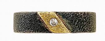 Diagonal Ring with Flush Set Diamond