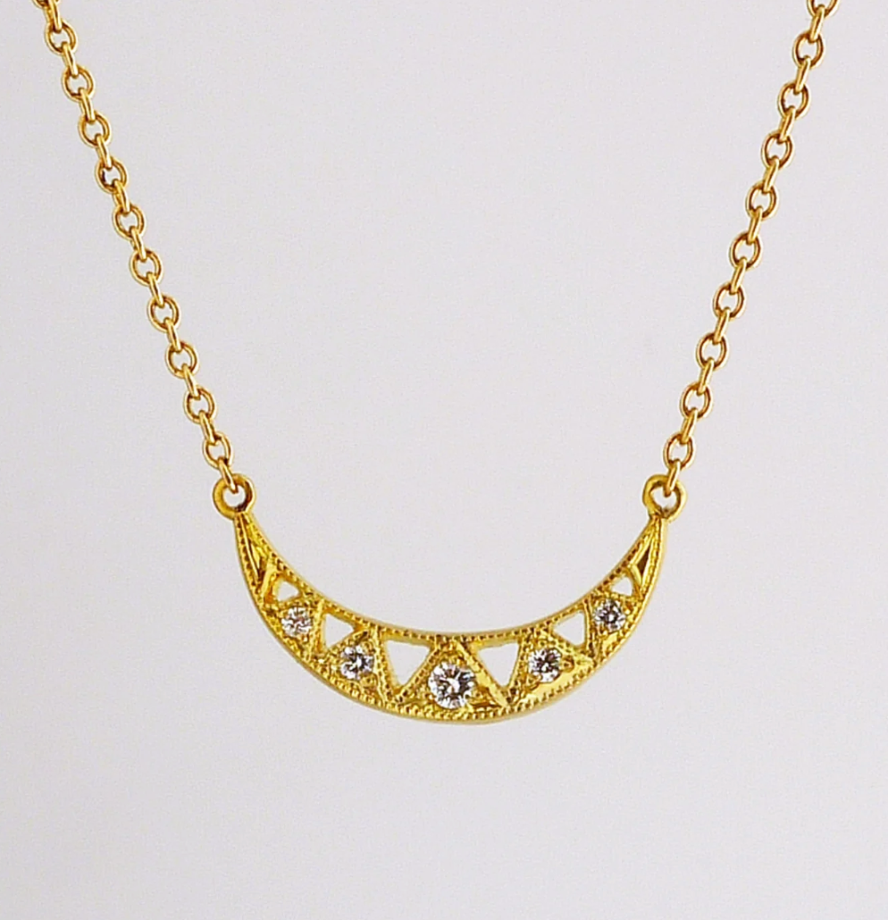Vaeda Pendant