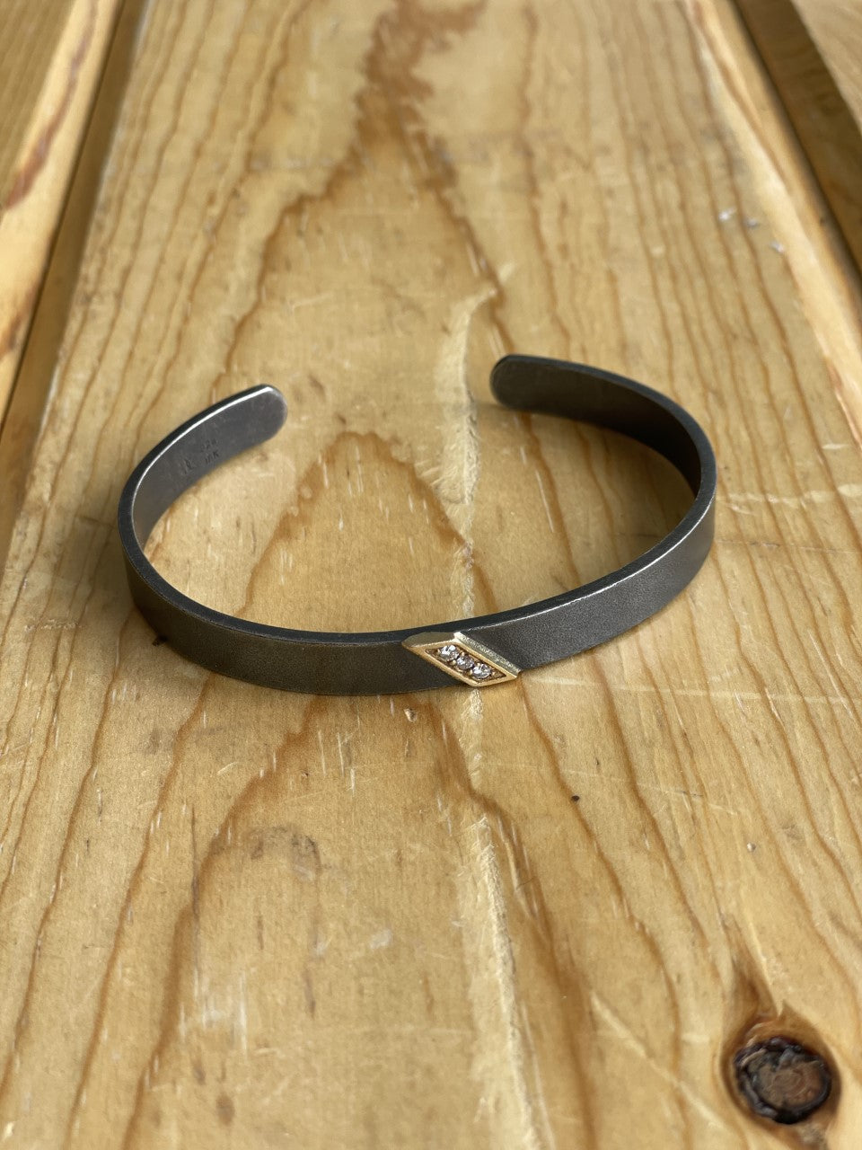 Diagonal Gold Line Bracelet