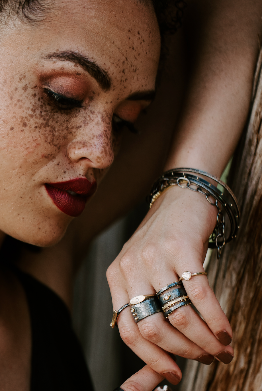 Scattered Dot Stacking Ring