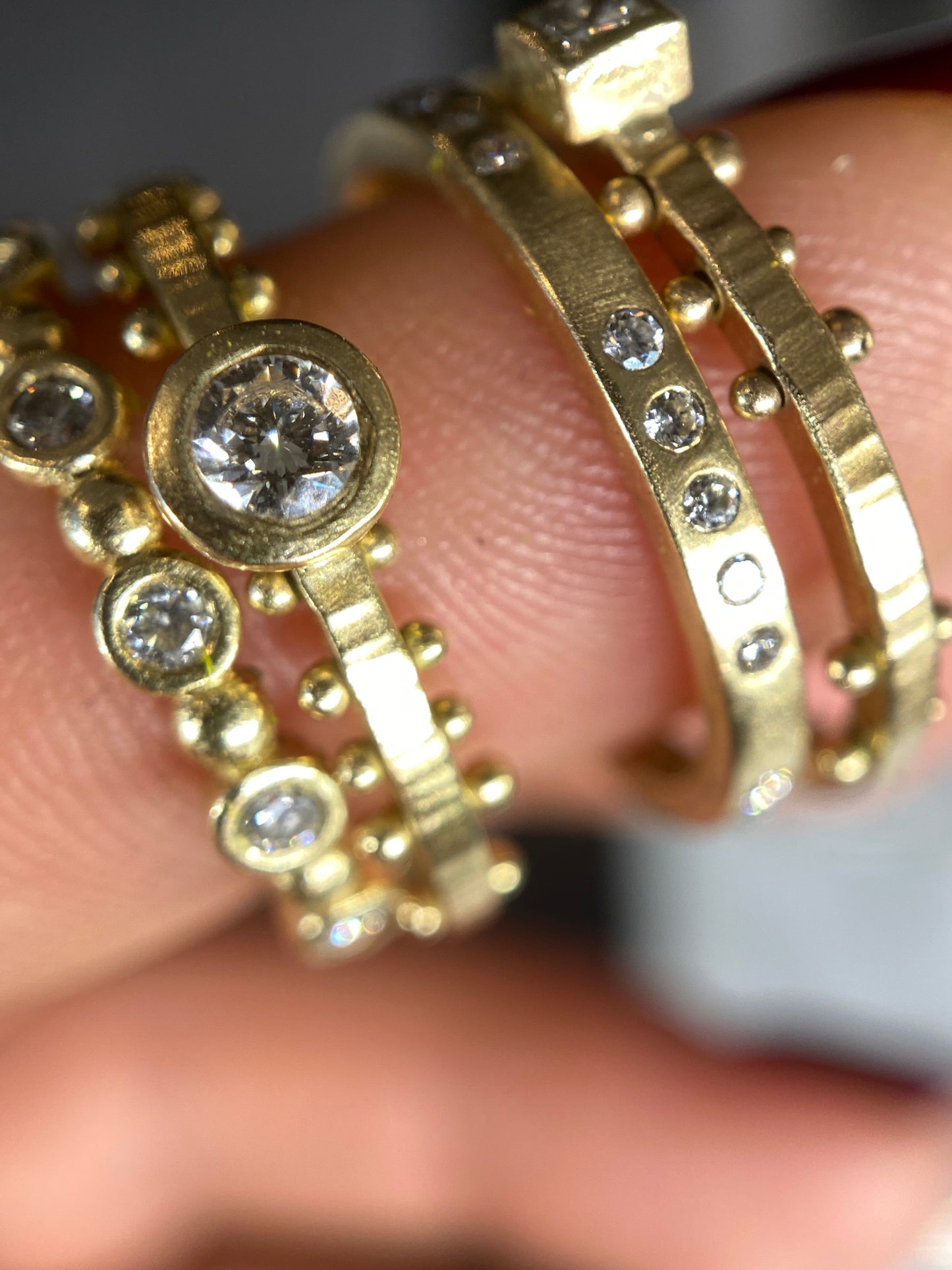 Scattered Dot Solitaire Ring - Size 7.5