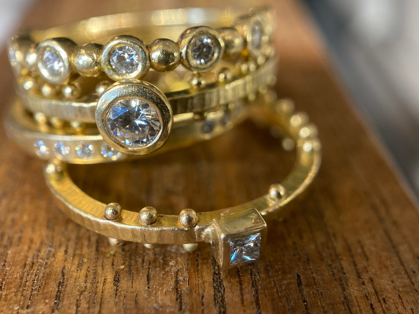 Scattered Dot Solitaire Ring - Size 7.5