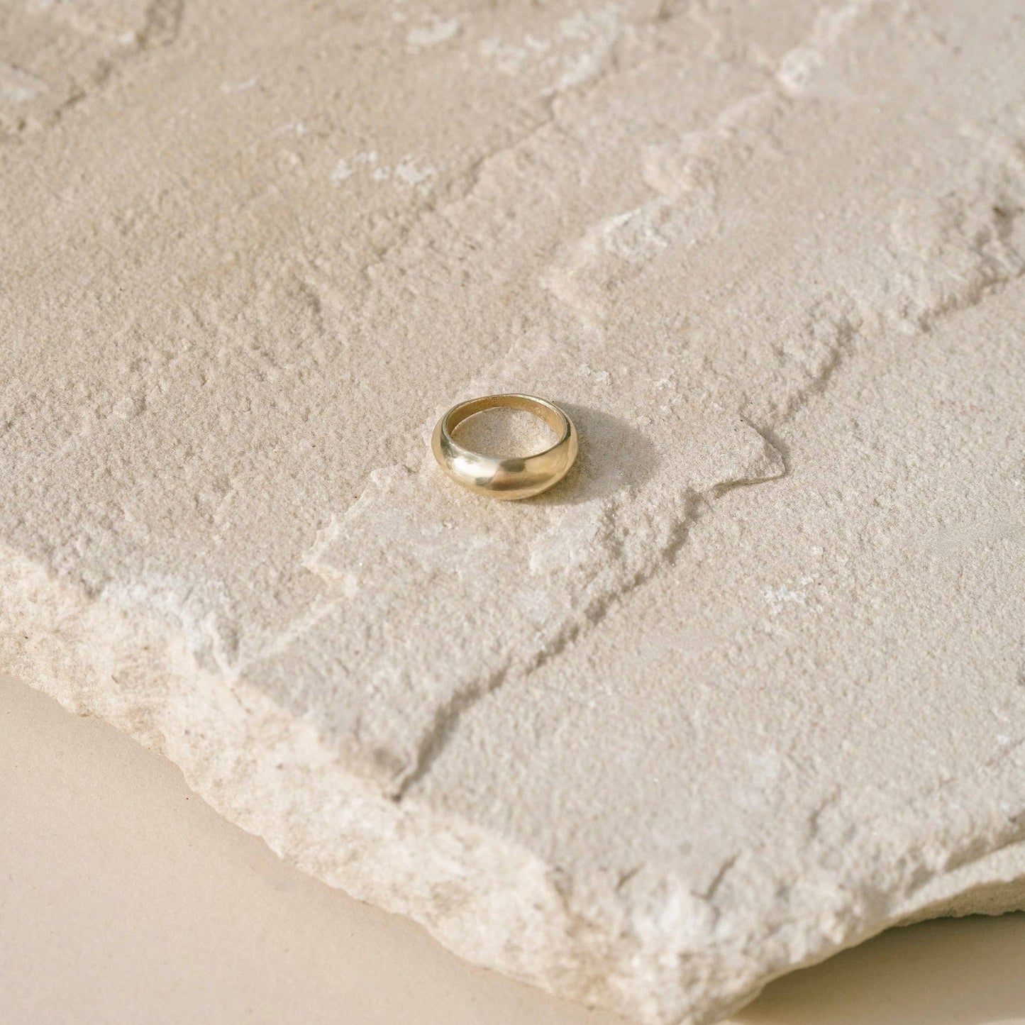 Mountainside Jewelry - Iona ring: 8 / Gold