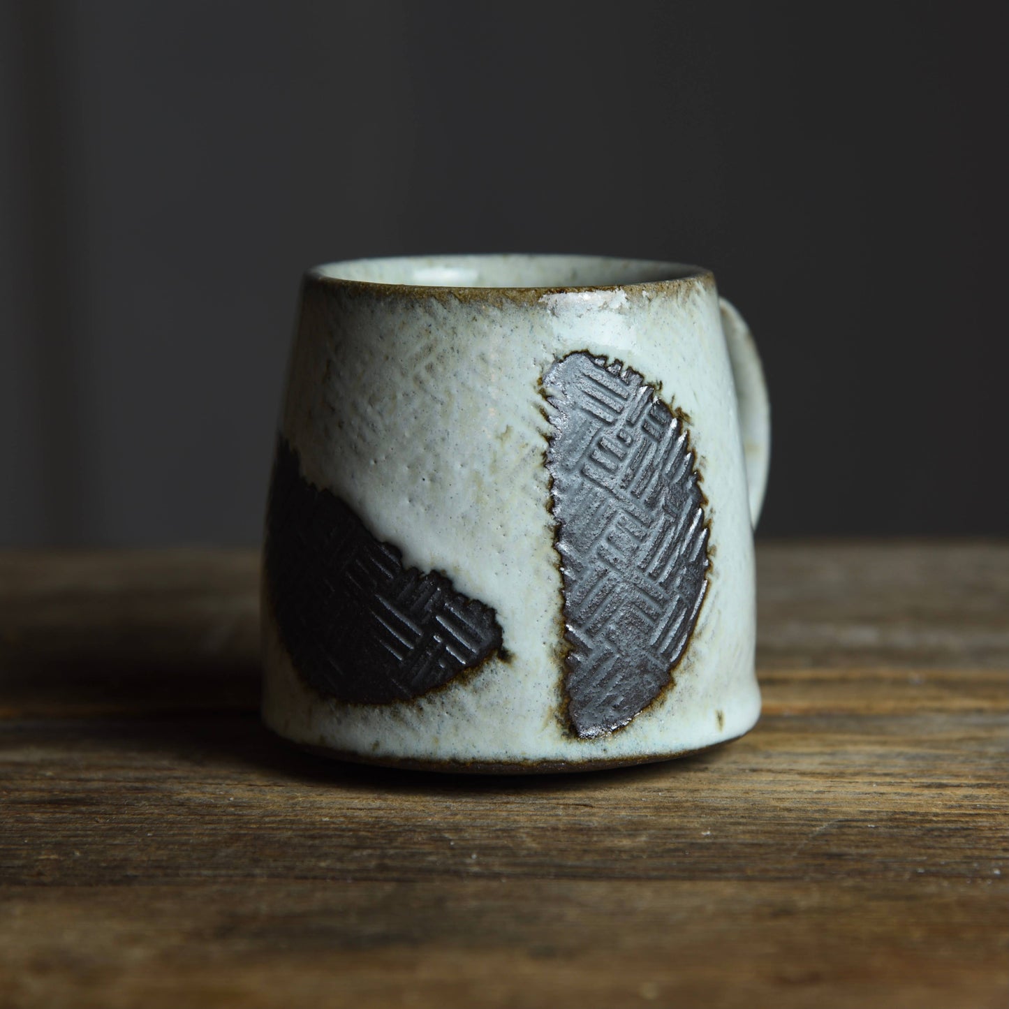 Mug with Broken Circle Design